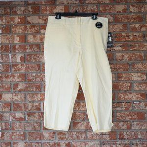 𝅺COUNTERPARTS Yellow Capris